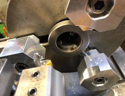 アルミ生爪成型とゴリラホルダー