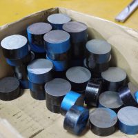 高速度工具鋼(ハイス)の素材。黒皮。