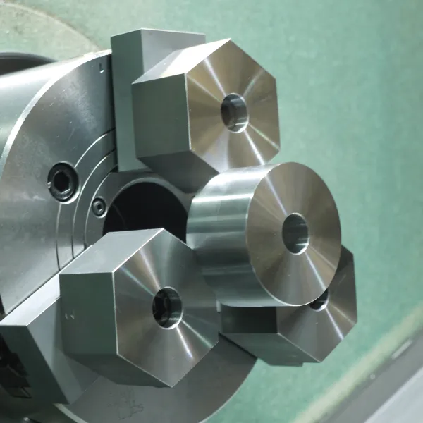 カメチャック８インチパワーチャック用が既存Tナットへ対応